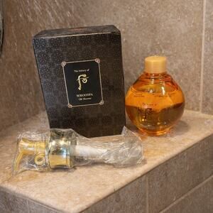 The History of Whoo Whoospa oil shower Luxury Korean body oil w box & dispenser
